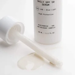 Daily SPF50 Sérum Solaire