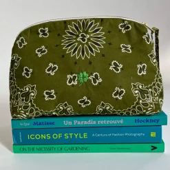 Grande Trousse de Toilette