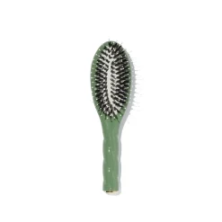 La Petite Brosse n°03 l'Indispensable Cuir Chevelu Sensible Vert Amande