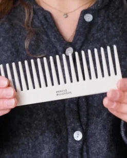 Le Peigne Démêlant