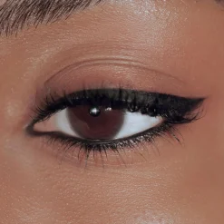 Satin Kajal Liner Crayon Yeux