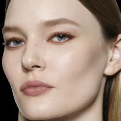 Satin Kajal Liner Crayon Yeux