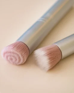 Skin2Skin Blush Brush