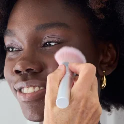 Skin2Skin Powder Blush Brush Pinceau