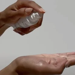 SPF50 Mineral Drops Niacinamide + Green Tea Écran Solaire Invisible