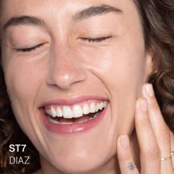 Super Serum Skin Tint SPF30 Fond de Teint Léger