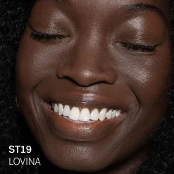 Super Serum Skin Tint SPF30 Fond de Teint Léger