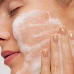 The Cleanse Soft Mousse Nettoyante Démaquillante